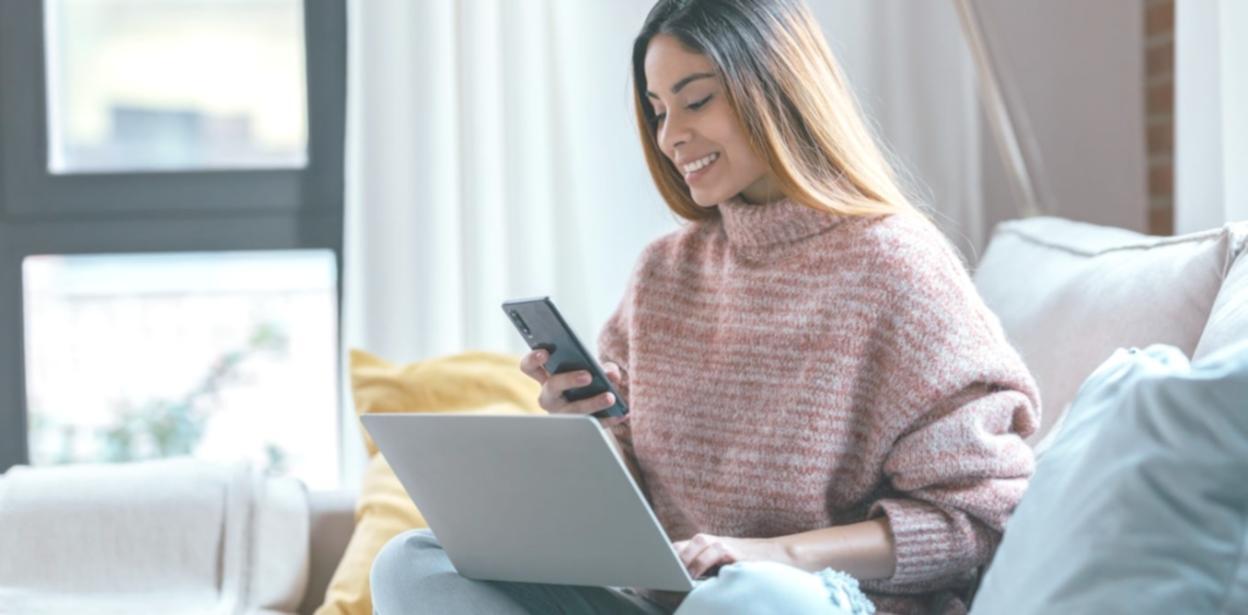 Mentor kygaxoi prowadzący sesję online z klientem
